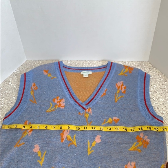 Sundance Fairlee Preppy Blue Floral VNeck Sweater Vest Women’s Medium Academa - Picture 4 of 7